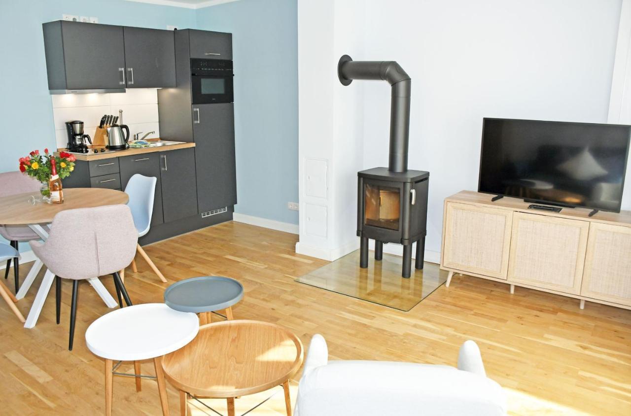 Schoene Ferienwohnungen Mit Kamin Im Ostseebad Sellin 外观 照片